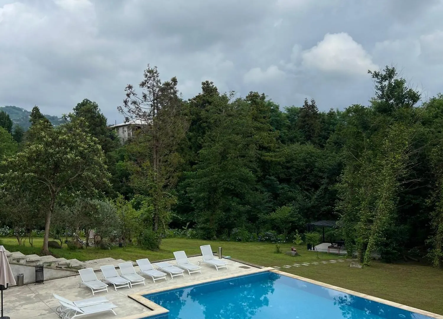 Gantiadi Holiday House 바투미 0*,
